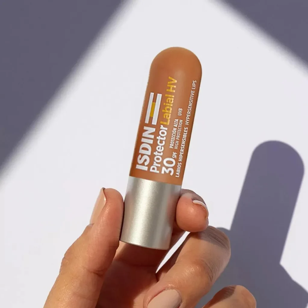 ISDIN PROTECTOR LABIAL SPF 30 1 ENVASE 4 G ISDIN PROTECTOR LABIAL SPF 30 1 ENVASE 4 G